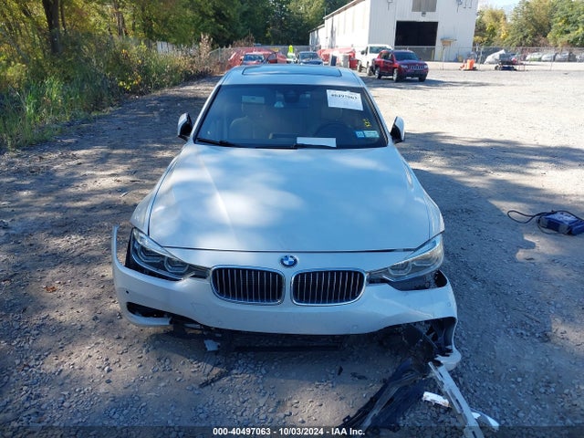 BMW 328i Xdrive 2016 WBA8E3C52GK500816 Image 12