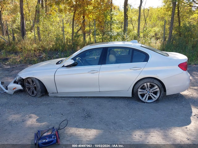 BMW 328i Xdrive 2016 WBA8E3C52GK500816 Image 14