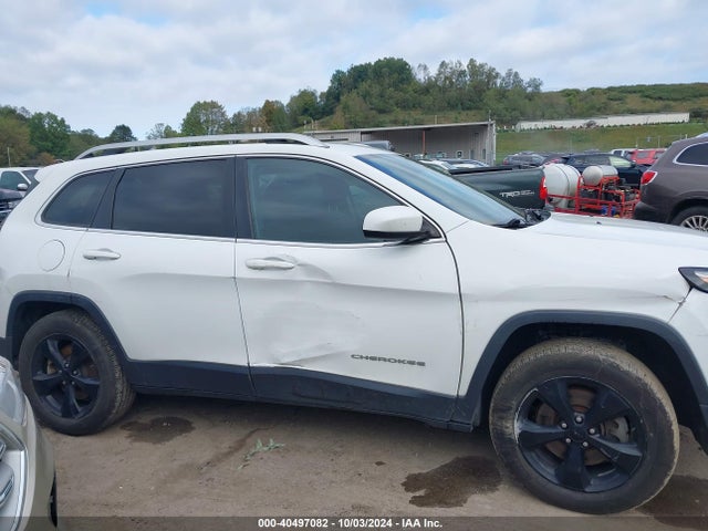 Jeep Cherokee Latitude 2016 1C4PJMCBXGW118001 Image 13