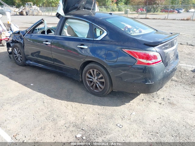 Nissan Altima 2.5 S 2015 1N4AL3AP8FC581267 Image 3
