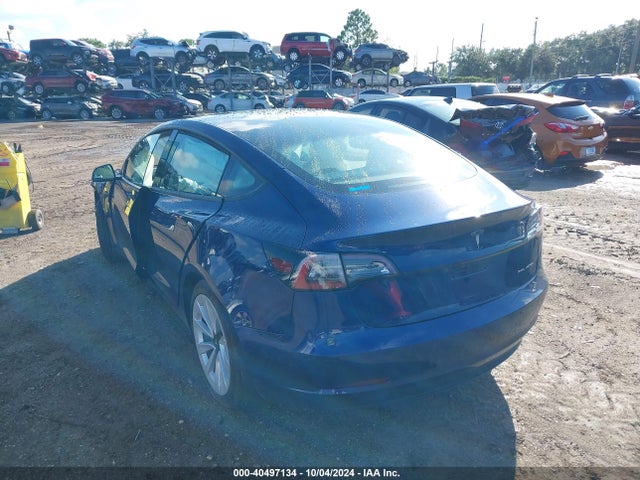 2021 TESLA MODEL 3 5YJ3E1EB1MF975435 Photo 2