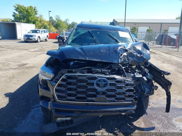 Toyota Sequoia Platinum 2024 7SVAAABA5RX039397 Image 13