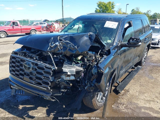Toyota Sequoia Platinum 2024 7SVAAABA5RX039397 Image 6