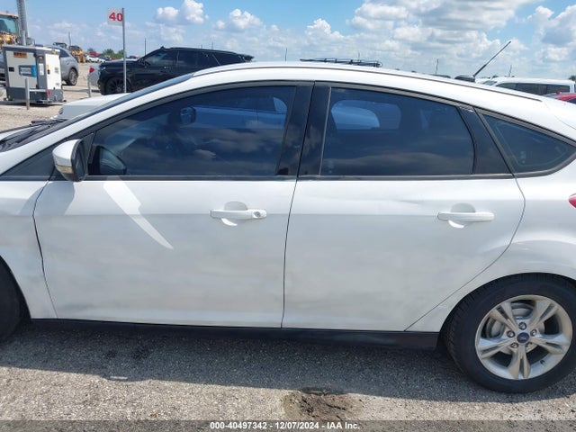 Ford FOCUS SE 2014 1FADP3K25EL287599 Image 14
