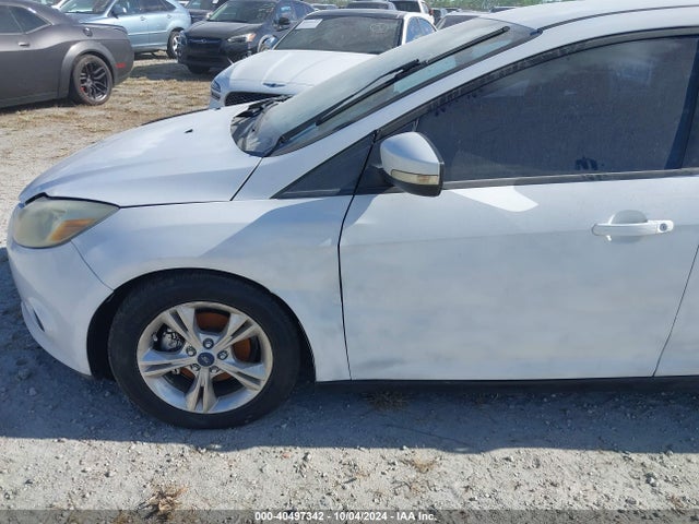 Ford FOCUS SE 2014 1FADP3K25EL287599 Image 6
