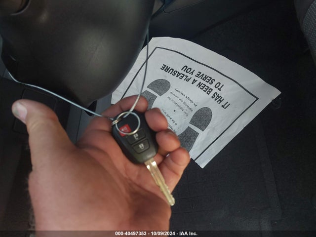 Toyota RAV4 LE 2018 JTMZFREV0JJ741338 Image 11