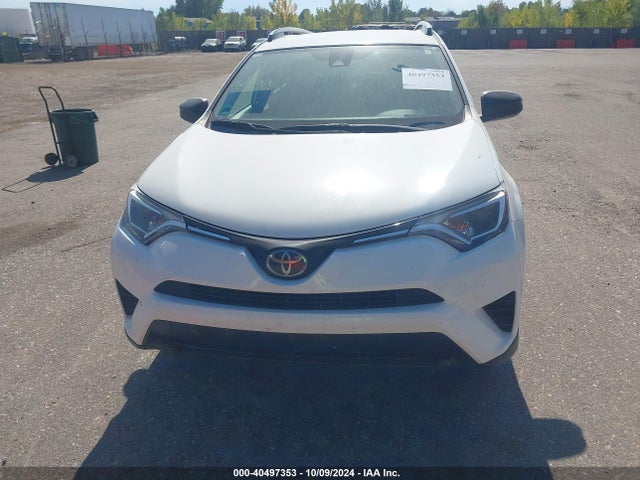 Toyota RAV4 LE 2018 JTMZFREV0JJ741338 Image 12