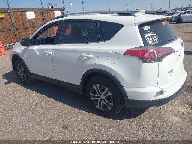 Toyota RAV4 LE 2018 JTMZFREV0JJ741338 Image 3