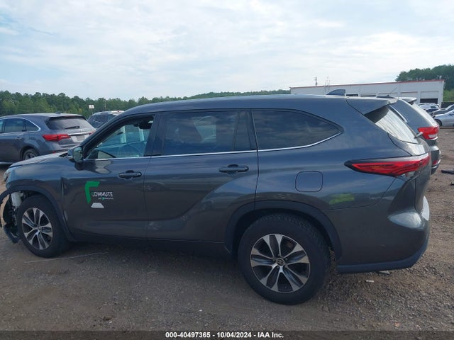 Toyota Highlander Xle 2022 5TDGZRAH9NS128609 Image 14