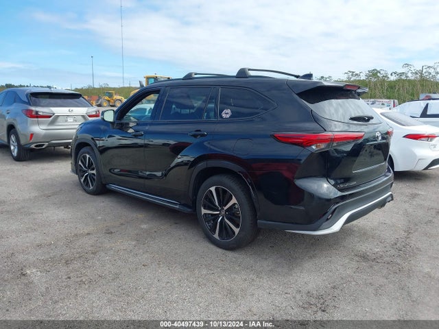 Toyota Highlander Xse 2022 5TDLZRAH5NS093811 Image 3