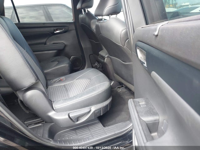 Toyota Highlander Xse 2022 5TDLZRAH5NS093811 Image 8