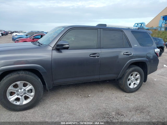 Toyota 4runner Sr5 Premium 2022 JTEFU5JRXN5270495 Image 14