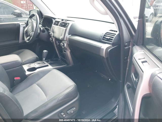 Toyota 4runner Sr5 Premium 2022 JTEFU5JRXN5270495 Image 5
