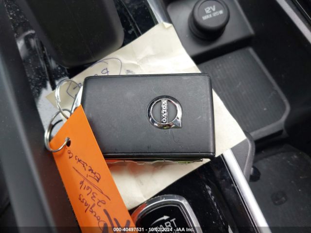 7JRL12FV0PG240838 Volvo S60 B5 Core Dark Theme