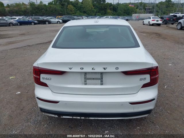 7JRL12FV0PG240838 Volvo S60 B5 Core Dark Theme