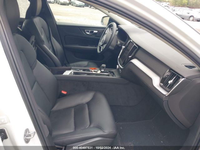 7JRL12FV0PG240838 Volvo S60 B5 Core Dark Theme