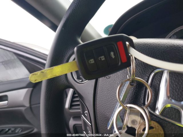 1HGCR2E30FA138188 Honda ACCORD LX