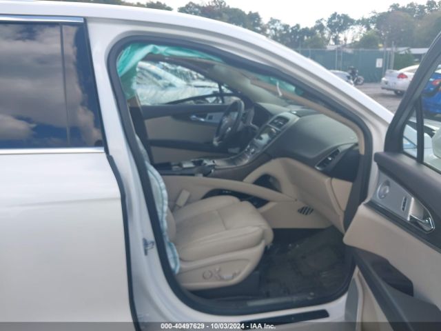 2LMPJ8LPXHBL30998 Lincoln Mkx Reserve