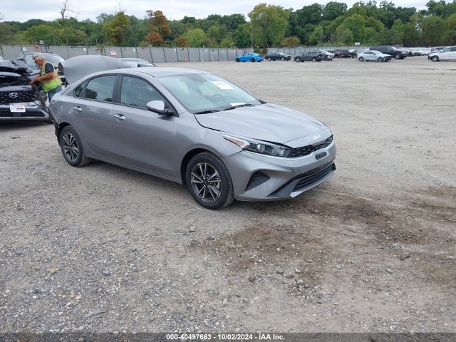 KIA Forte Lxs 2024 3KPF24AD8RE827486 Image 1