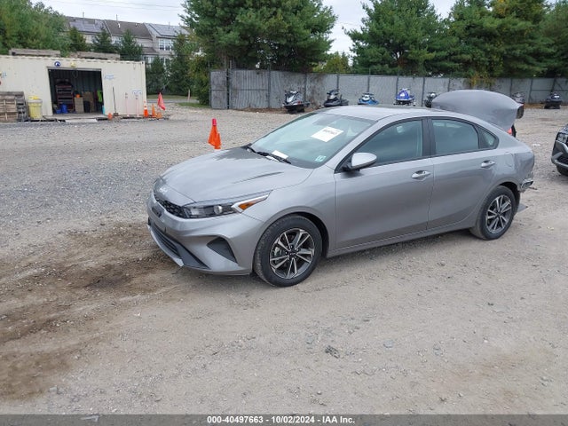 KIA Forte Lxs 2024 3KPF24AD8RE827486 Image 2