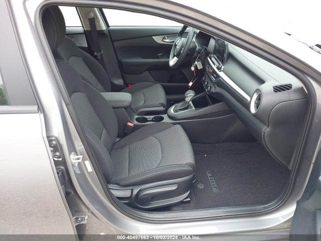 KIA Forte Lxs 2024 3KPF24AD8RE827486 Image 5