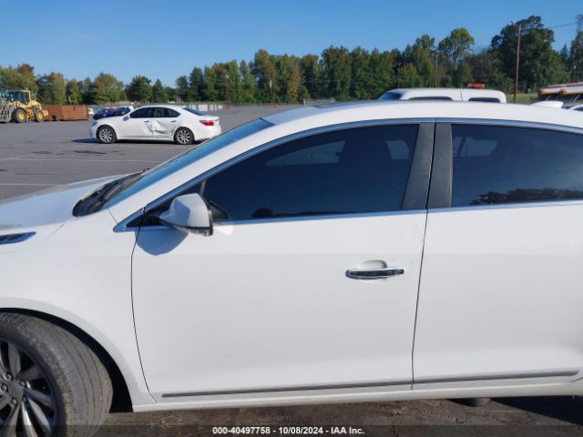 1G4GB5G37FF140537 Buick Lacrosse Leather