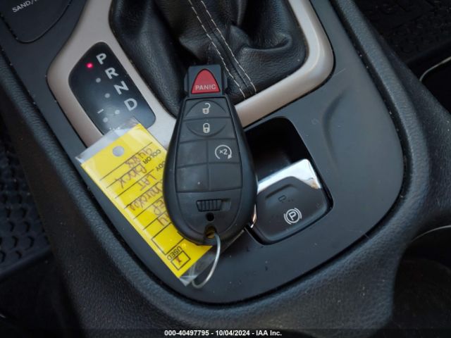 1C4PJMCS1EW294349 Jeep Cherokee Altitude