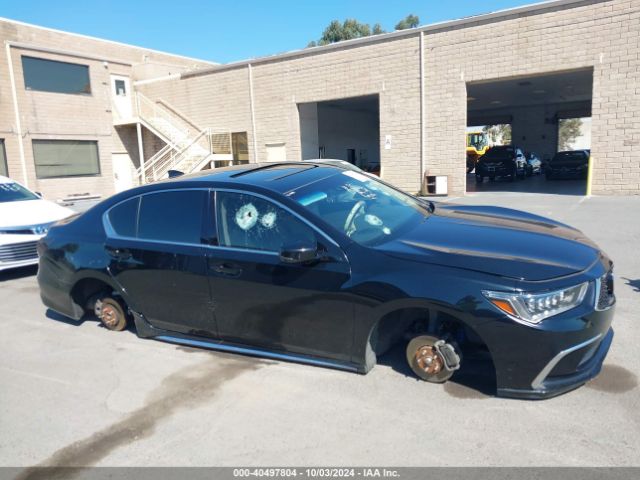 JH4KC1F5XJC000143 Acura RLX