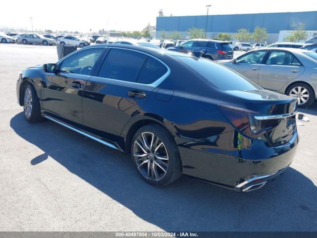 JH4KC1F5XJC000143 Acura RLX