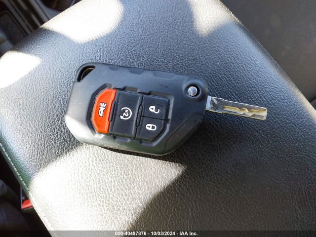 1C6JJTAGXLL149184 Jeep Gladiator Sport S 4x4