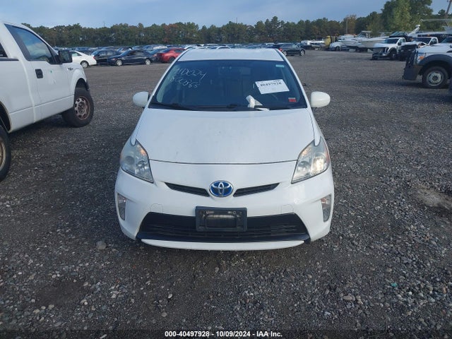 Toyota Prius Two 2014 JTDKN3DU3E1800365 Image 12