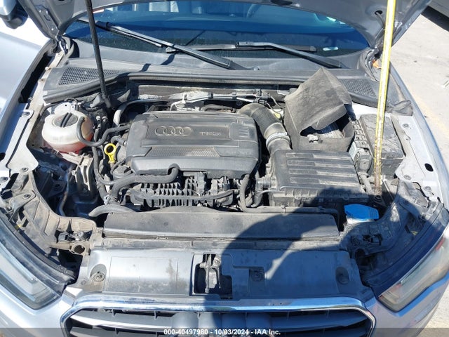2016 AUDI A3 WAUA7GFF9G1025789 Photo 9