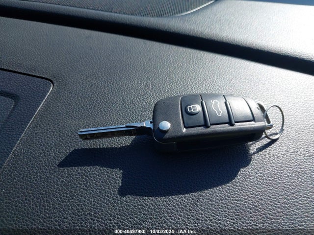 2016 AUDI A3 WAUA7GFF9G1025789 Photo 10