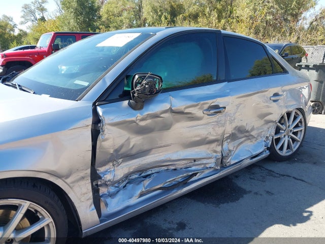 2016 AUDI A3 WAUA7GFF9G1025789 Photo 5