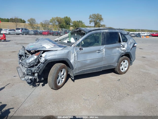 Toyota Rav4 Xle 2019 JTMP1RFV3KD501995 Image 2