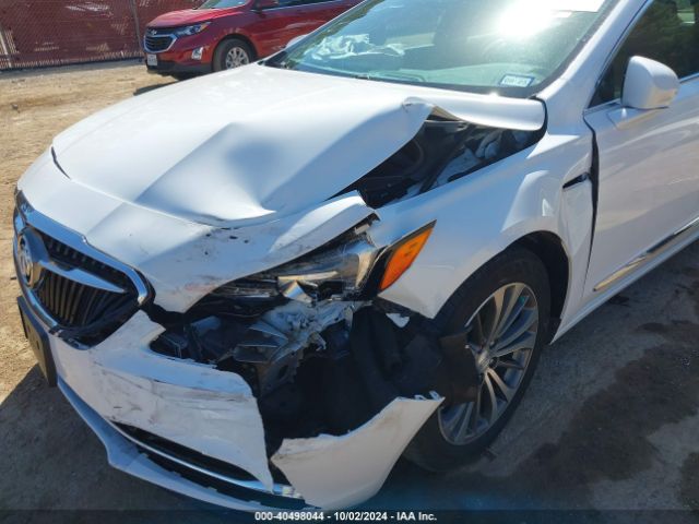 1G4ZP5SS6HU181863 Buick Lacrosse Essence