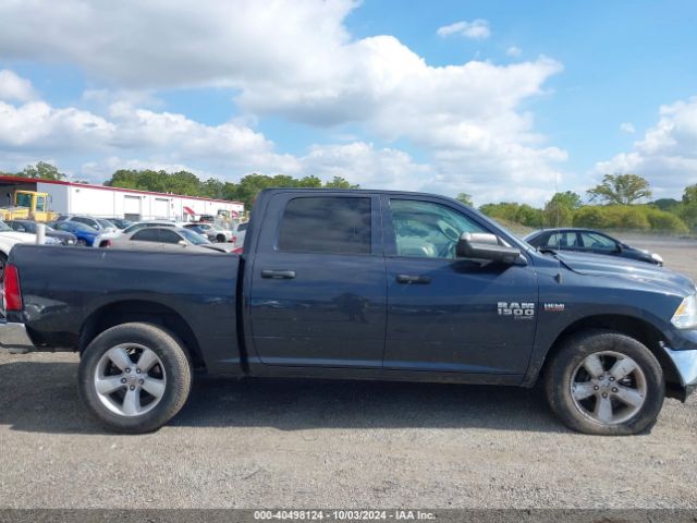 3C6RR7KT1LG290754 RAM 1500 Classic Tradesman  4x4 5'7 Box
