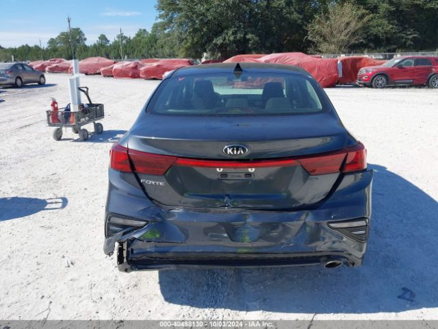 3KPF24AD9ME326003 KIA Forte Lxs