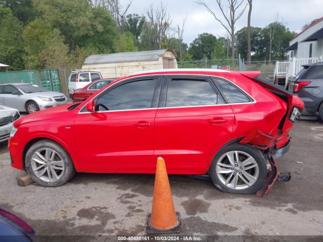 WA1JCCFS8JR005735 Audi Q3 2.0t Premium/2.0t Sport Premium