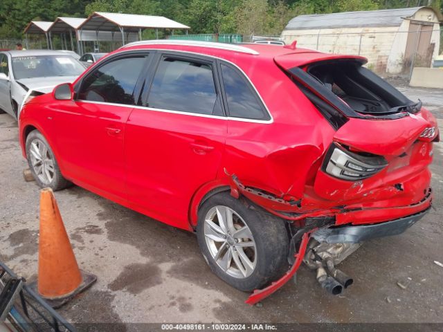 WA1JCCFS8JR005735 Audi Q3 2.0t Premium/2.0t Sport Premium