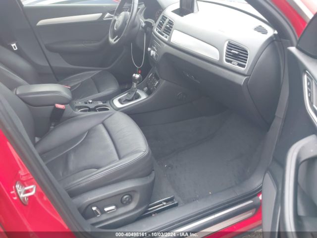 WA1JCCFS8JR005735 Audi Q3 2.0t Premium/2.0t Sport Premium