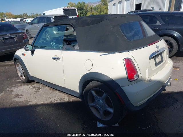 2006 MINI COOPER WMWRF33566TF64578 Photo 2