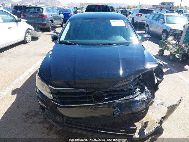 1VWAT7A3XGC038970 Volkswagen Passat 1.8t S