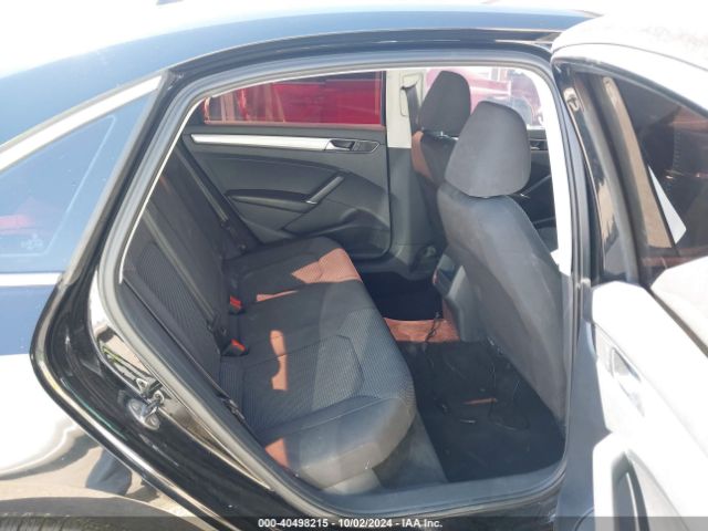 1VWAT7A3XGC038970 Volkswagen Passat 1.8t S