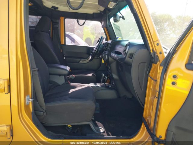 1C4BJWDG3EL218794 Jeep Wrangler Unlimited Sport