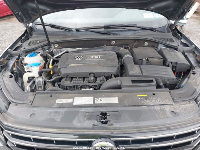 1VWAT7A39HC021692 Volkswagen Passat 1.8t S