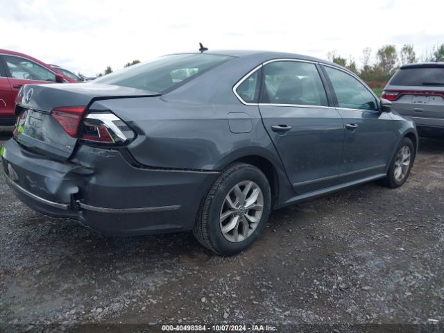 1VWAT7A39HC021692 Volkswagen Passat 1.8t S