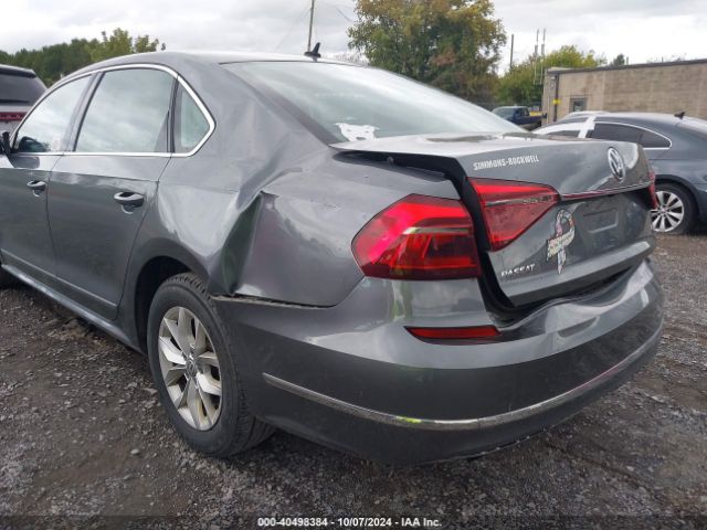 1VWAT7A39HC021692 Volkswagen Passat 1.8t S
