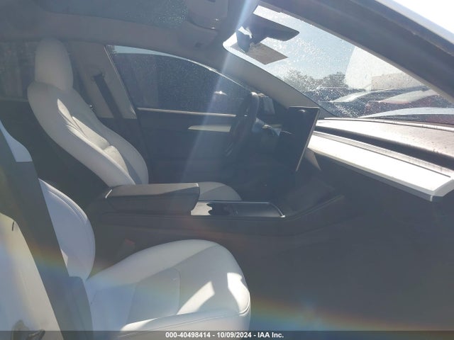 2023 TESLA MODEL 3 5YJ3E1EA8PF581801 Photo 4