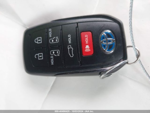 5TDJRKEC0RS186867 Toyota SIENNA XLE